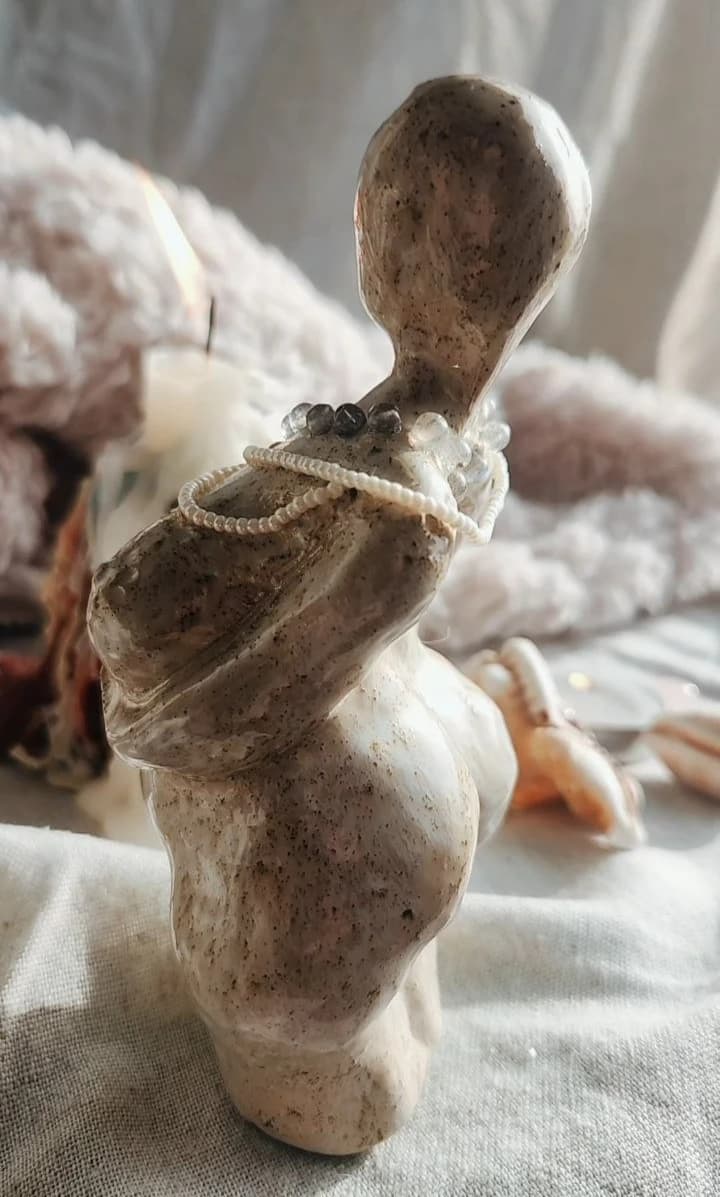 статуэтка "Молочная Ма" - миниатюра 2